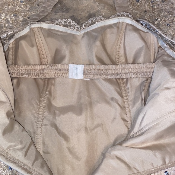 Izilady dress with jacket - Picture 13 of 16